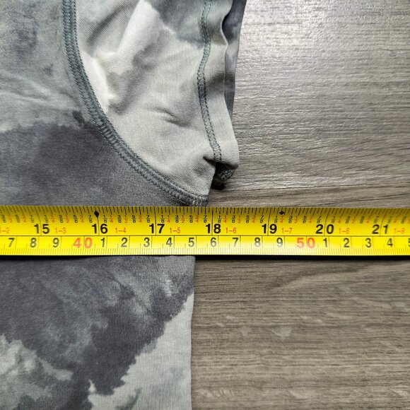 Lululemon Women's Lively Crewneck Tee *Vitasea - Grey - Picture 3 of 5